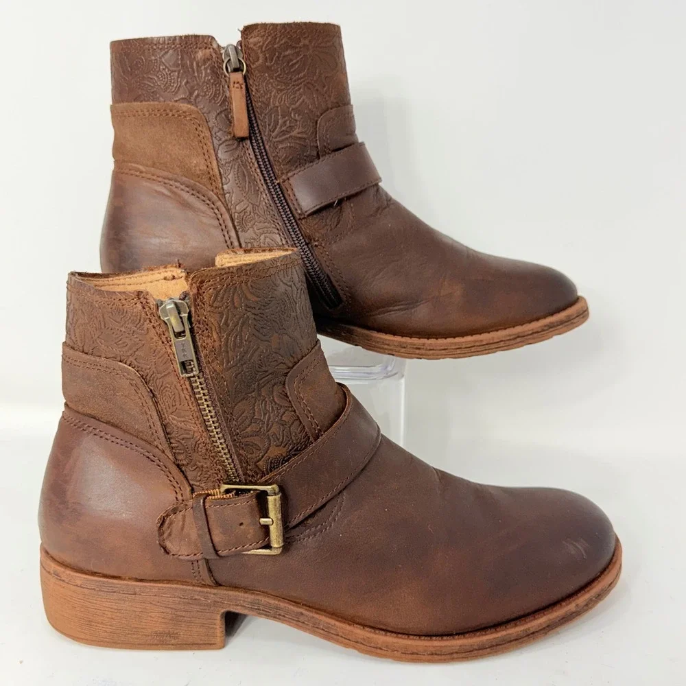 Comfortiva brown leather